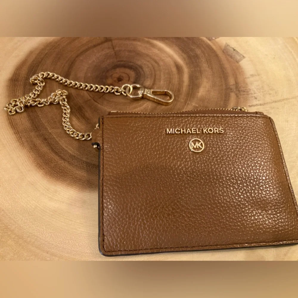 MICHAEL KORS Brown Card‎ ID Chain Wrislet Wallet with Keychain Luggage Tan